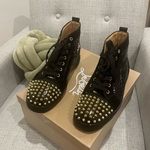 Christian Louboutin / louis flat patent/calf/spikes m105 black/multic luc